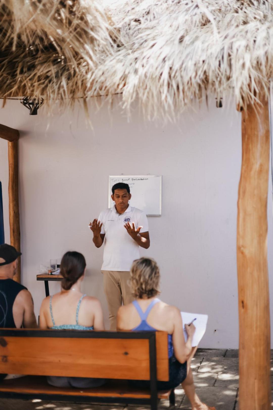 Surf And Yoga Retreat Nicaragua Hostel La Albina Exterior photo